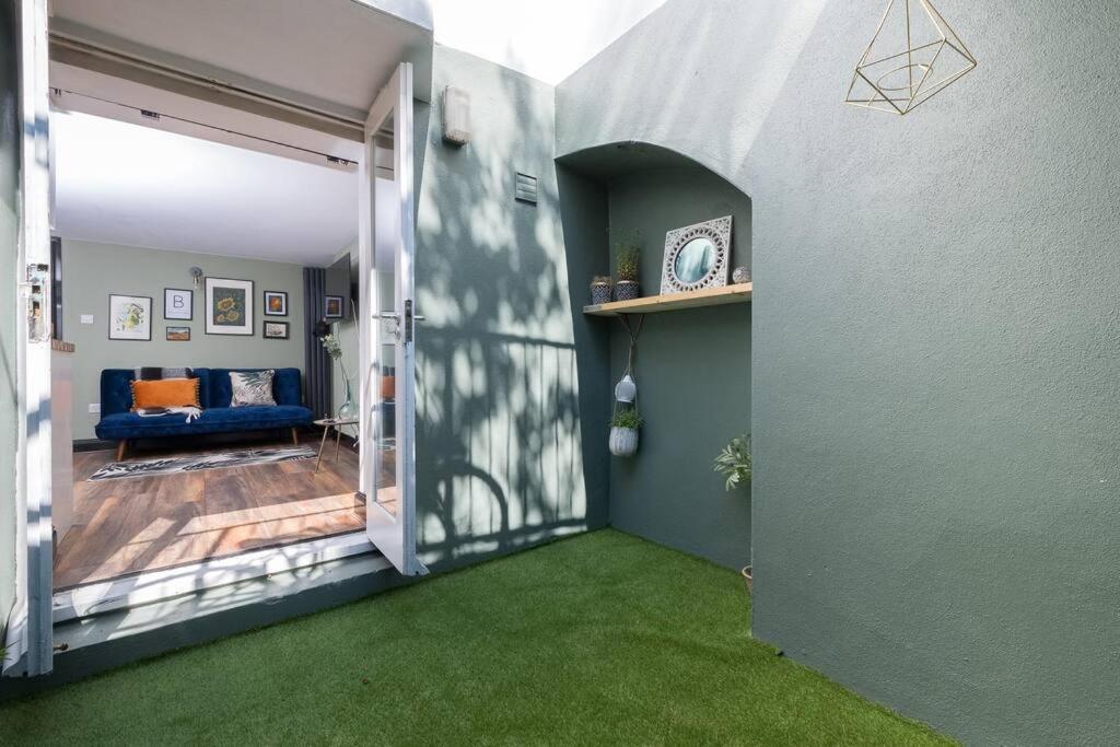 Modern 1-Bed Central Apartment With Outside Space Brighton Екстер'єр фото